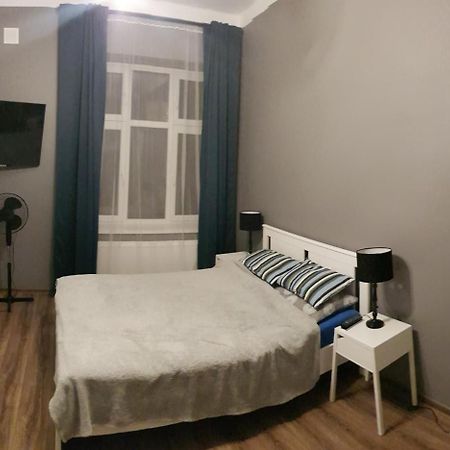 Apartamenty Rowna 키엘체 외부 사진