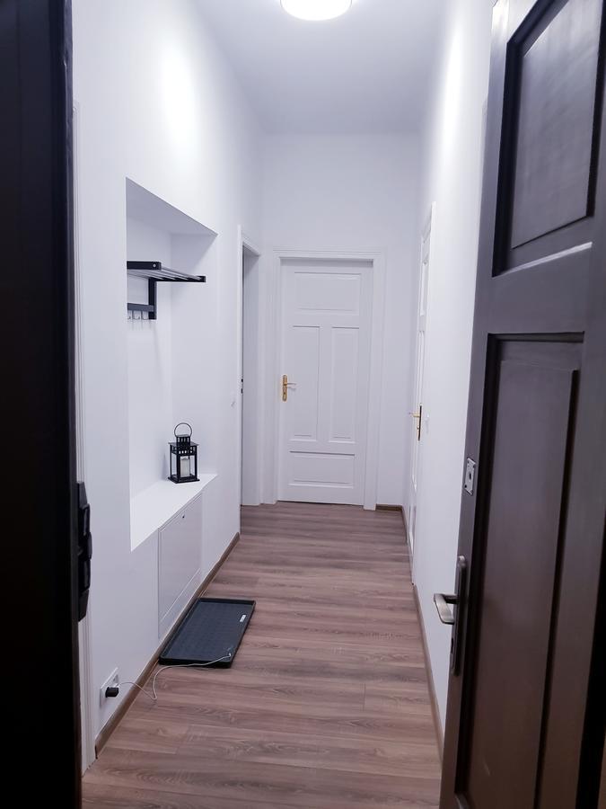 Apartamenty Rowna 키엘체 외부 사진