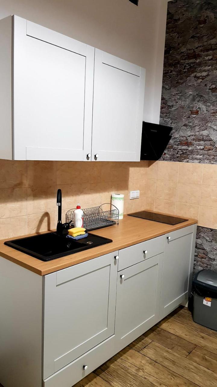 Apartamenty Rowna 키엘체 외부 사진