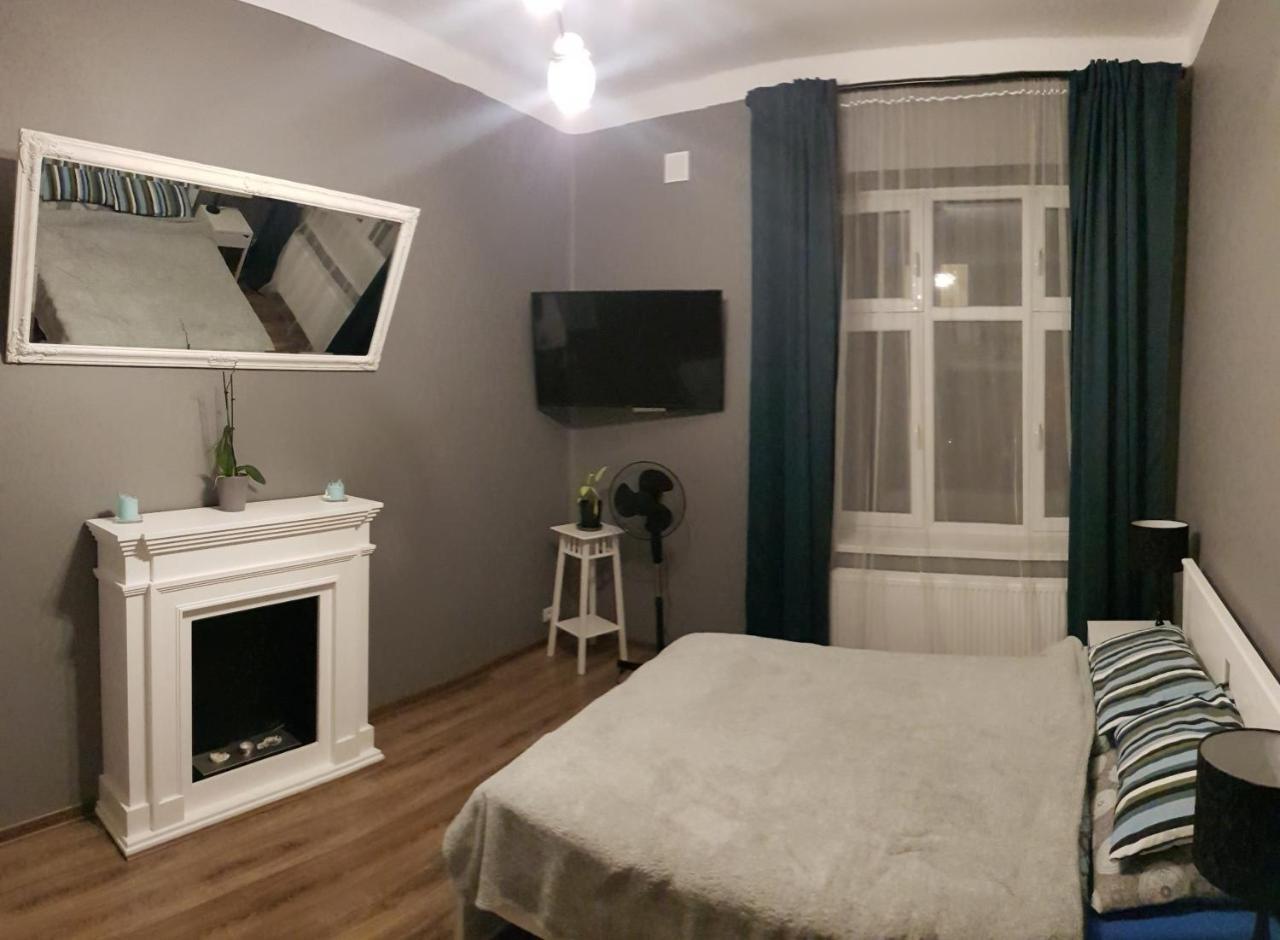 Apartamenty Rowna 키엘체 외부 사진