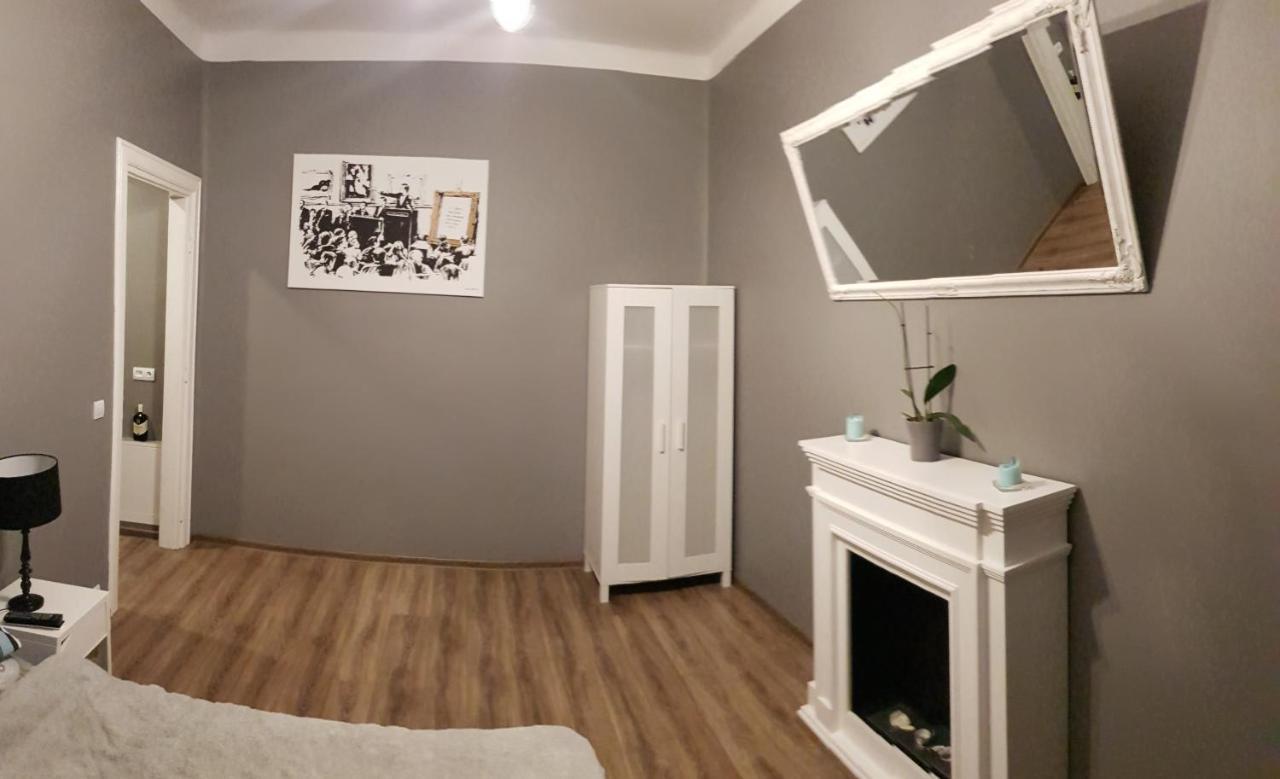 Apartamenty Rowna 키엘체 외부 사진